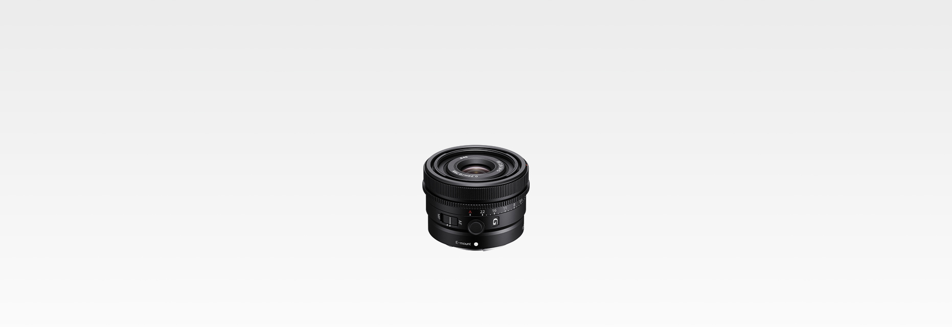 Produktový snímek objektivu FE 24 mm F2,8 G